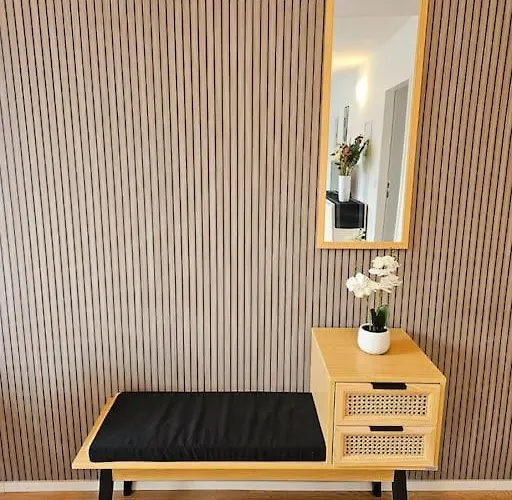 Apartament Bird 14 *